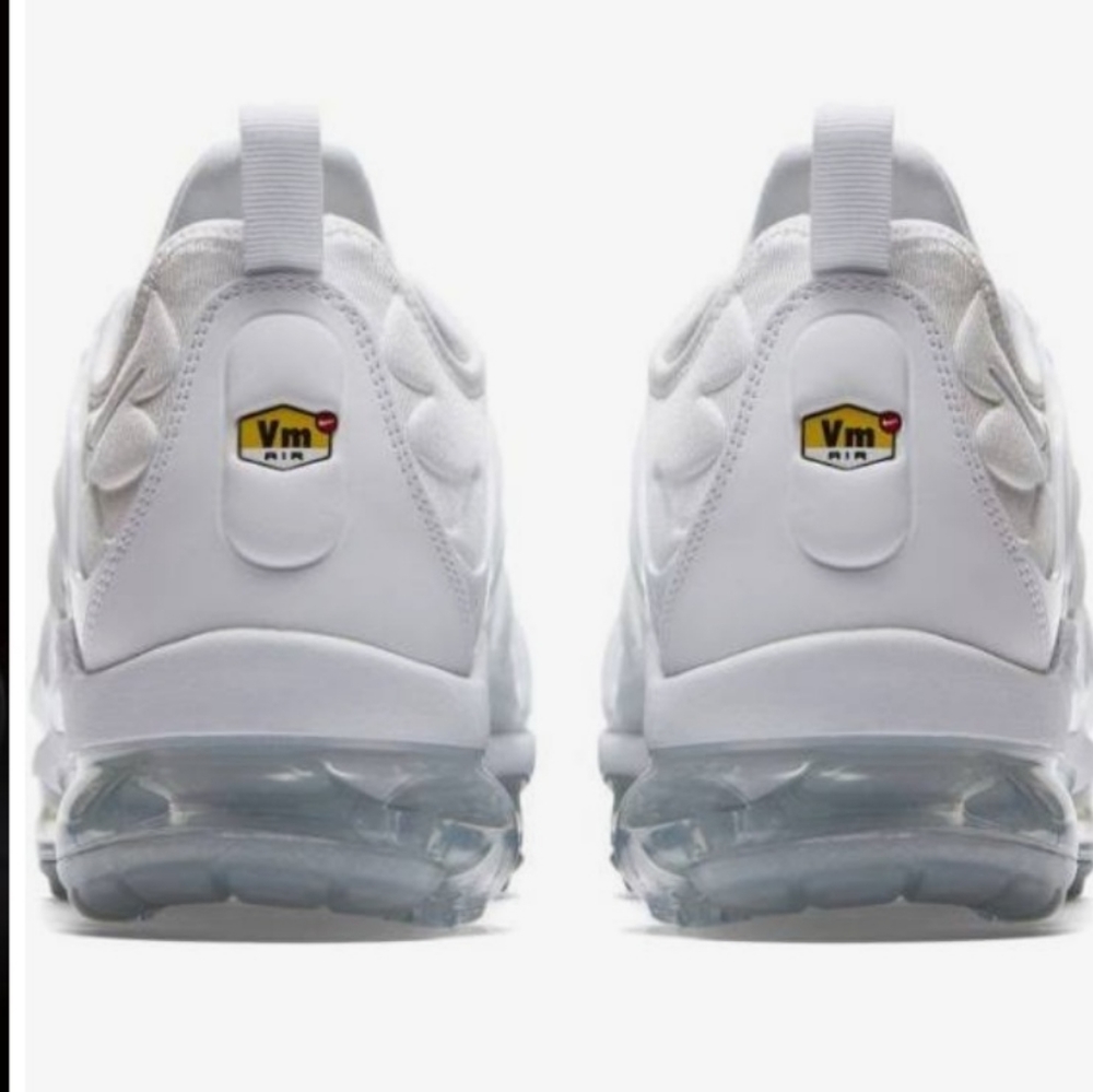 AIR VAPORMAX PLUS"Triple White - Picture 8 of 9